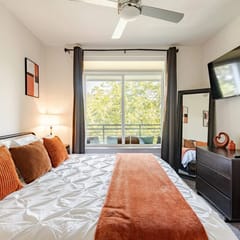 Downtown 1BR