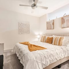 River Walk View King 1BR • Free Parking