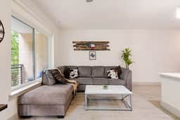 Riverview KING · Pvt Balcony over River & Pool - Image 3