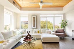 Luxury Riverwalk Penthouse - Image 2