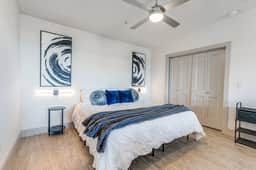 Riverwalk Penthouse | Skyline Views | Free Garage - Image 5