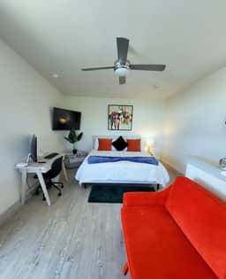 2BR Riverwalk Penthouse - Image 5