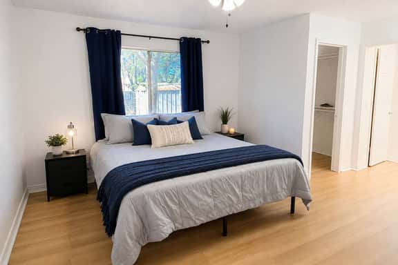 Private Master Suite w/Pvt bathroom free Parking - Image 1