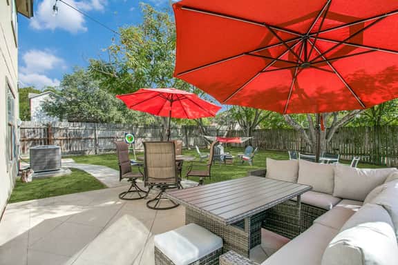 Family Paradise: Game Room, Fire Pit & Six Flags - Image 5