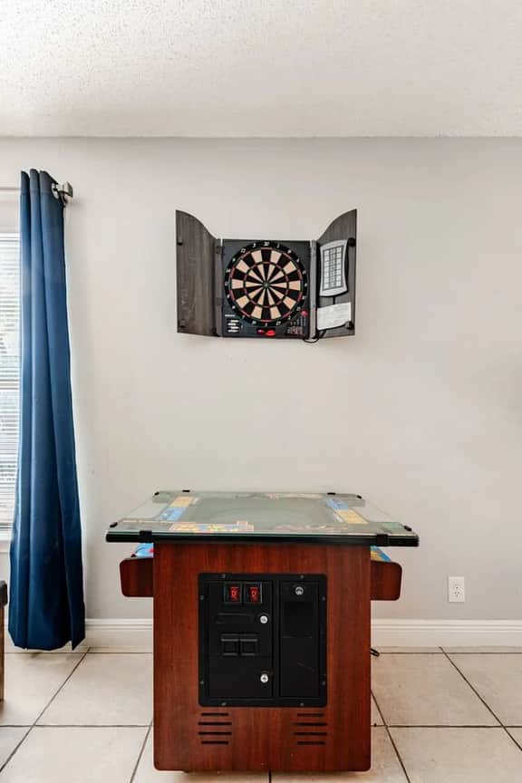 Family Paradise: Game Room, Fire Pit & Six Flags - Image 4