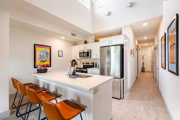 2-Story Penthouse Loft • River Walk Views - Image 1